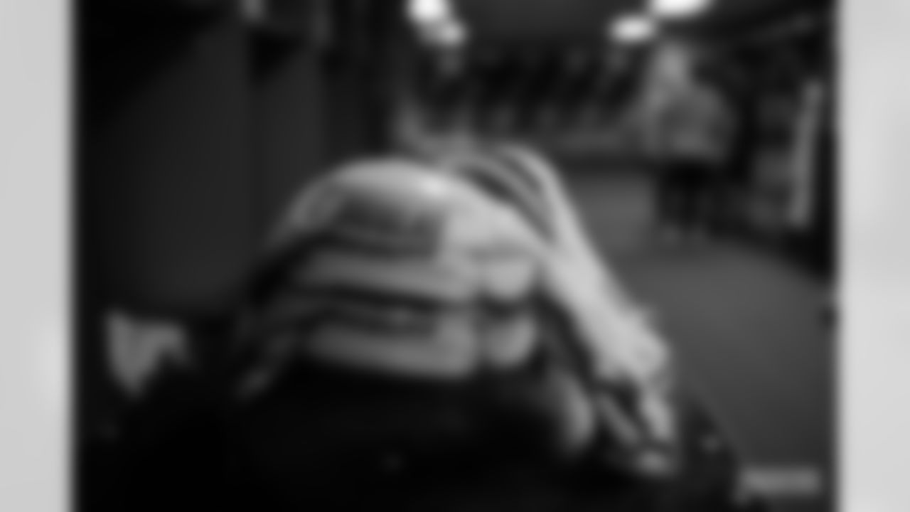 210926-locker-room-gallery-256021