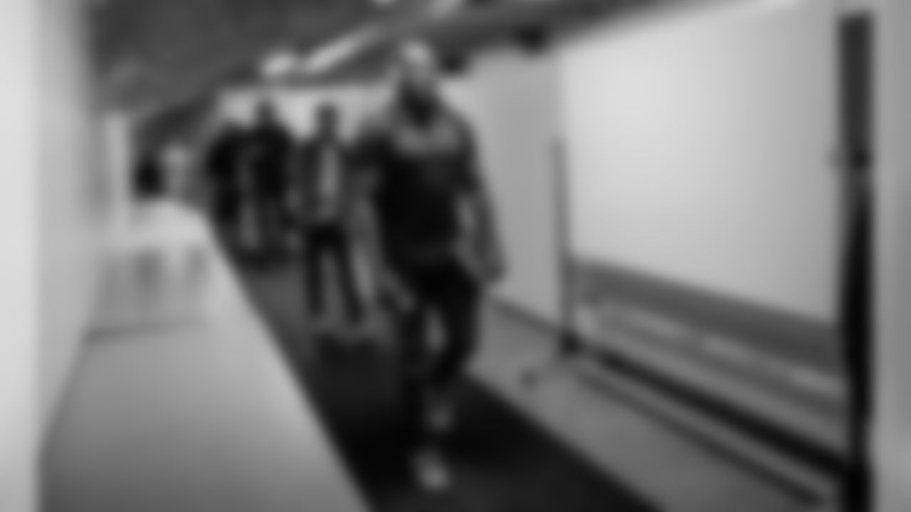 190822-stadium-arrival-bobber-34