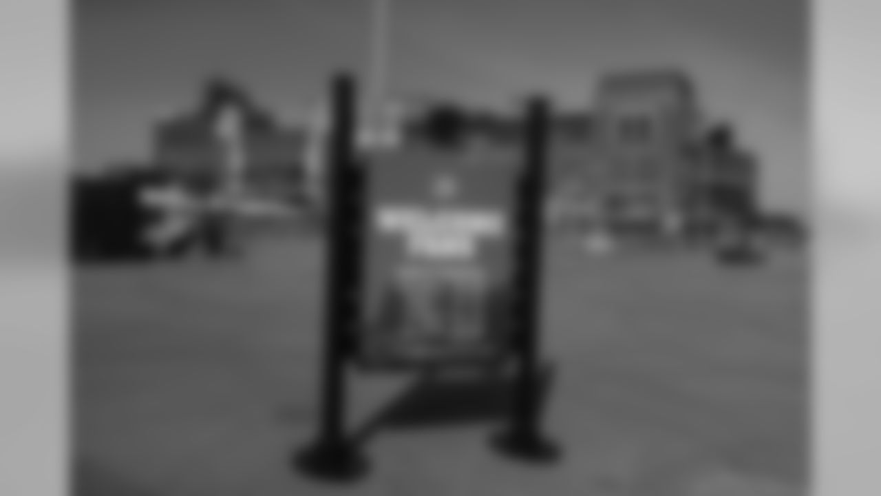 180725-packers-experience-setup-23