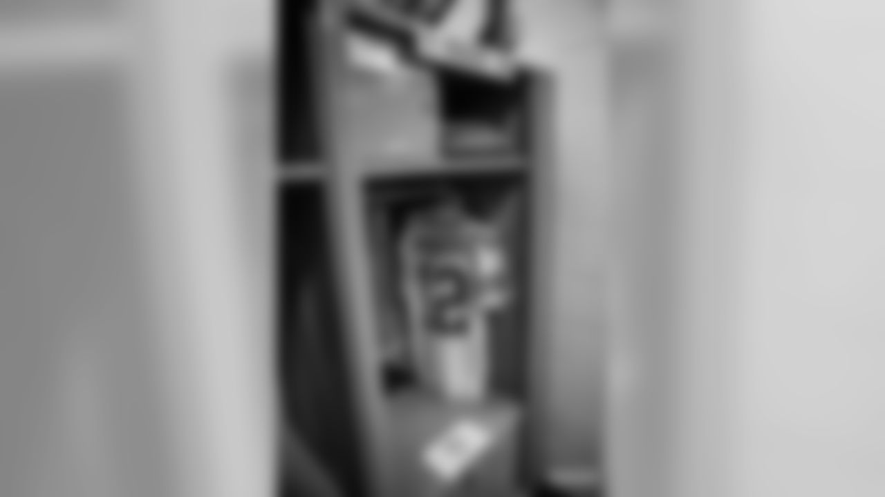 191201-packers-locker-room-bobber-WM-24