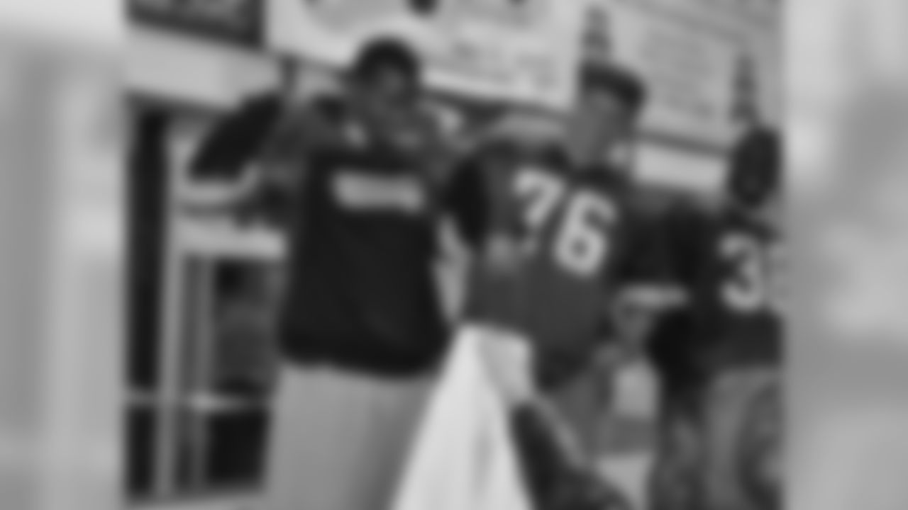 Packers Tailgate Tour - Tailgate Party (Rhinelander Ice Association)