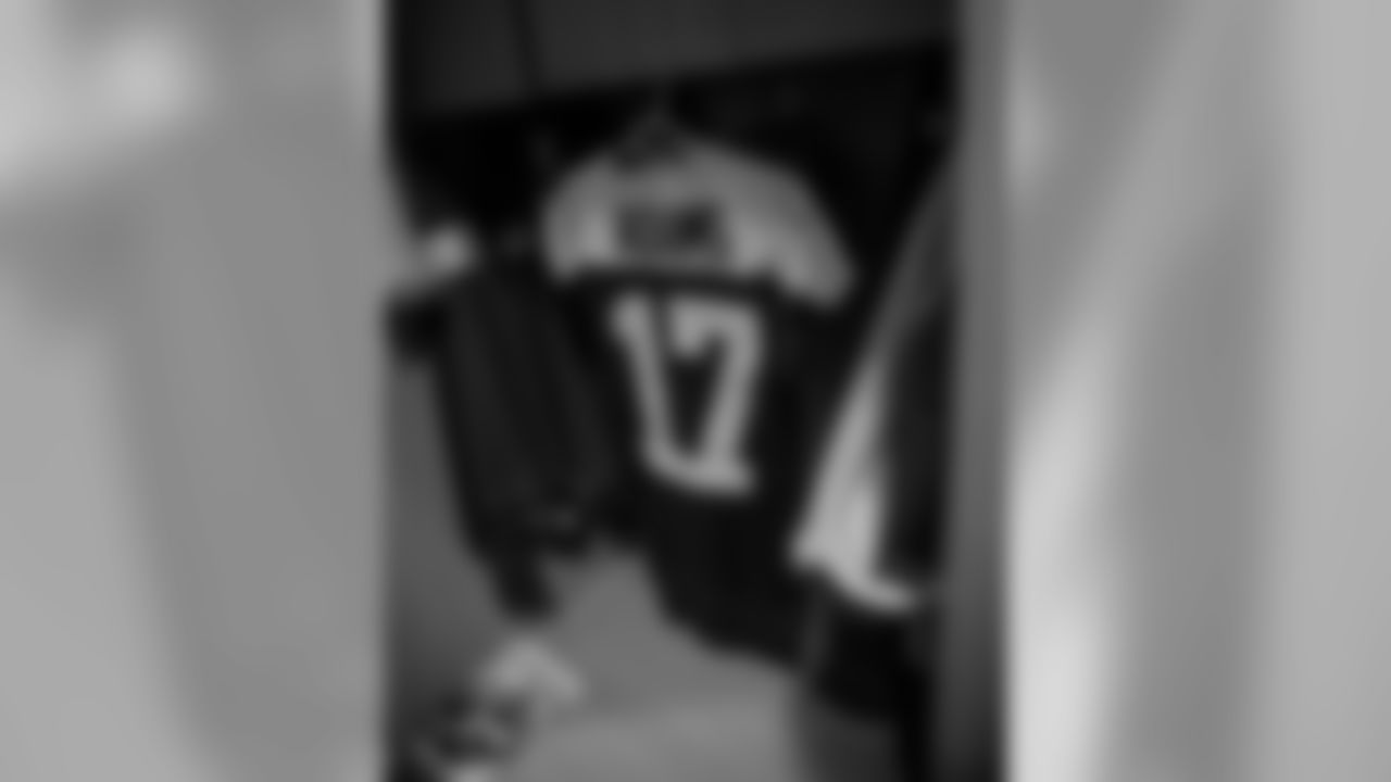 180930-packers-locker-room-bobber-23