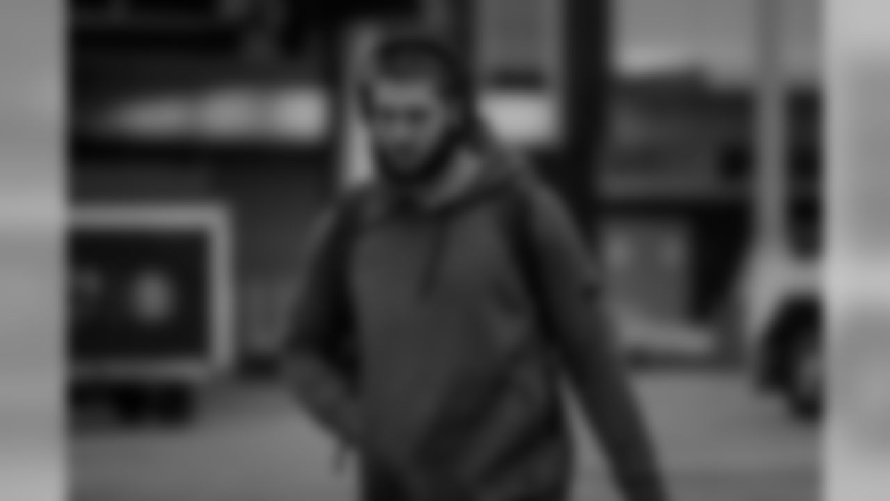 181124-packers-arrive-minneapolis-siegle-28