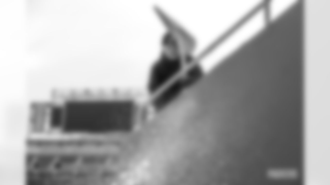 221228-shovel-photos-2560034
