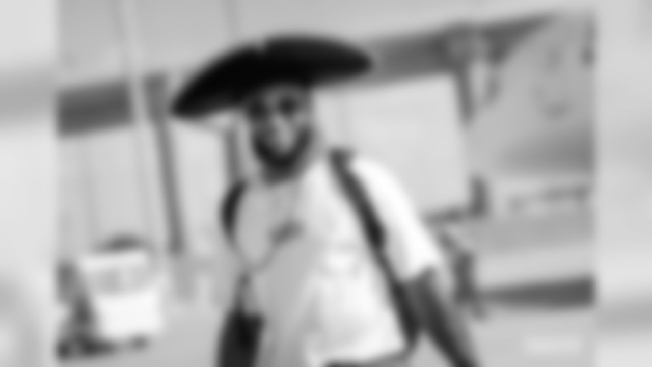 RB Aaron Jones