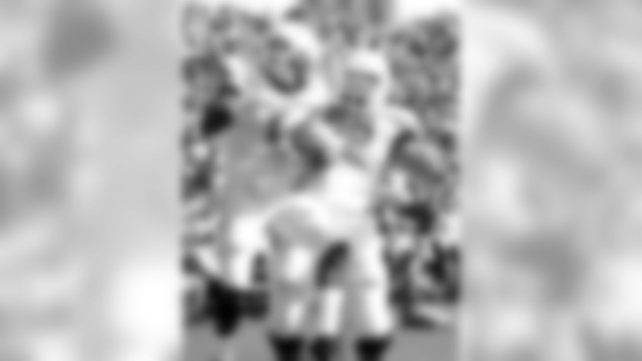 A four-year letterman for the Oklahoma State Cowboys, he played in 50 games with 47 starts during his career at right guard.