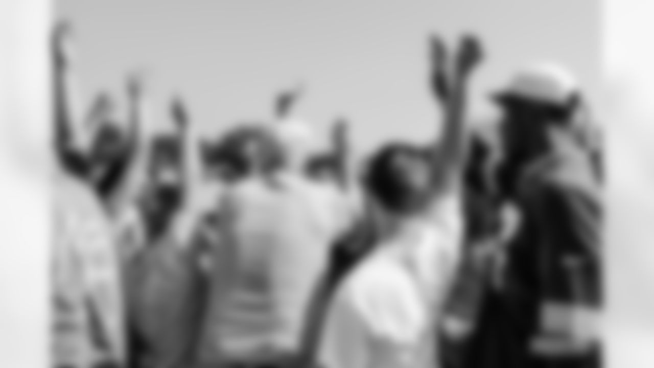 220913-football-outreach-gallery-2560065