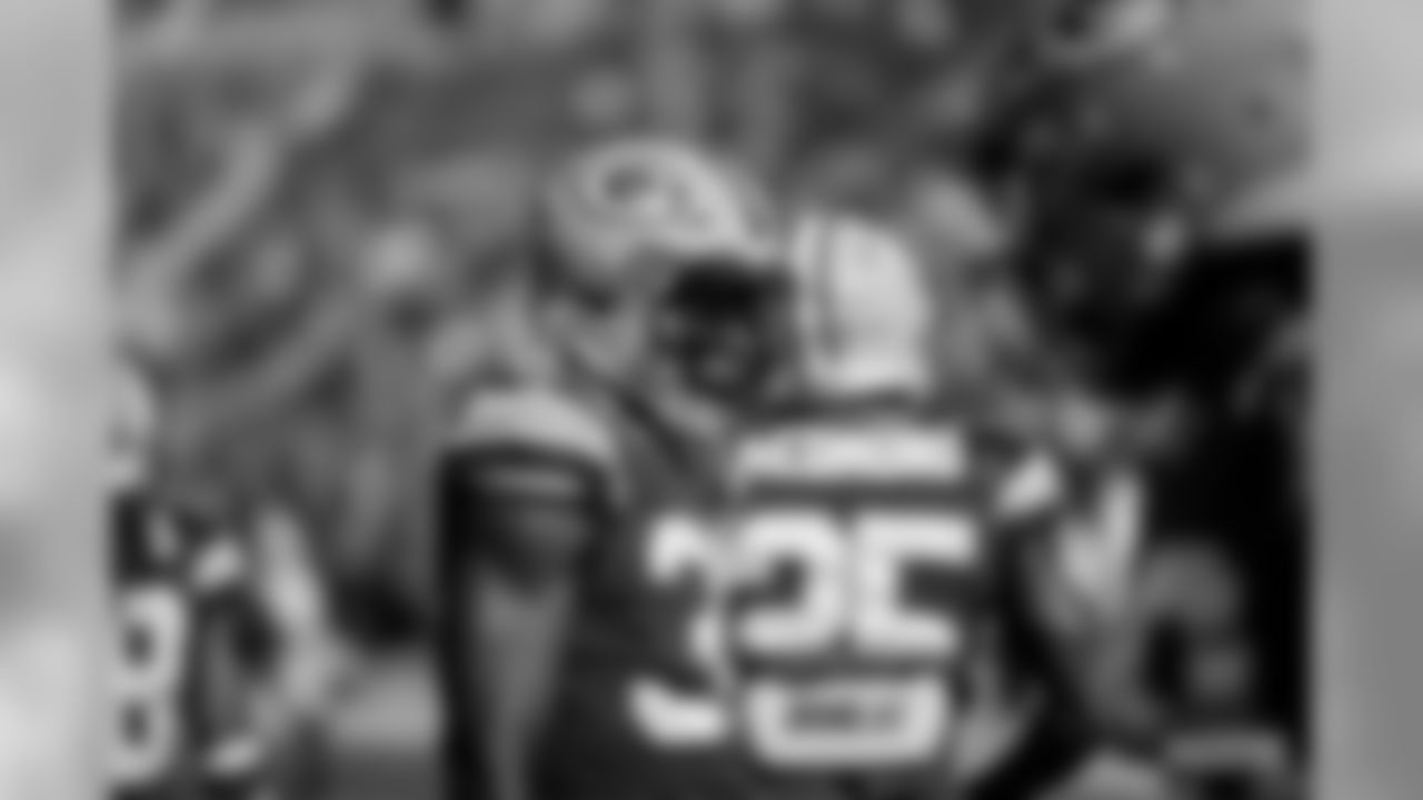 191020-packers-raiders-0-siegle-WM-43