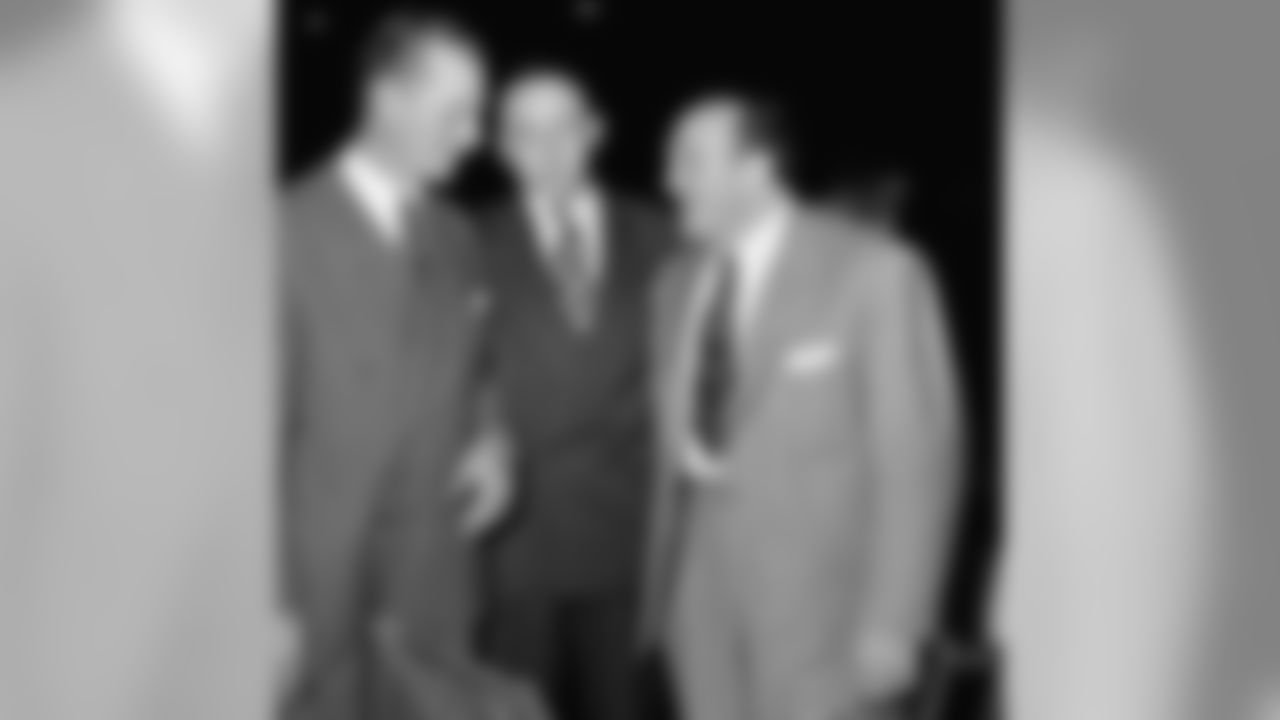 A member of the NFL 1930s All-Decade Team and a 1972 inductee into the Packers Hall of Fame. Inducted into the Wisconsin Athletic Hall of Fame in 1973. Died in 1986. (L-R: Don Hutson, Clarke Hinkle and Goldenberg)