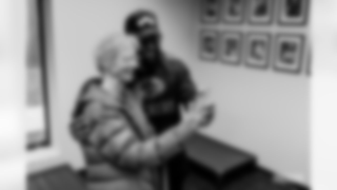 221102-k9-gallery-2560022