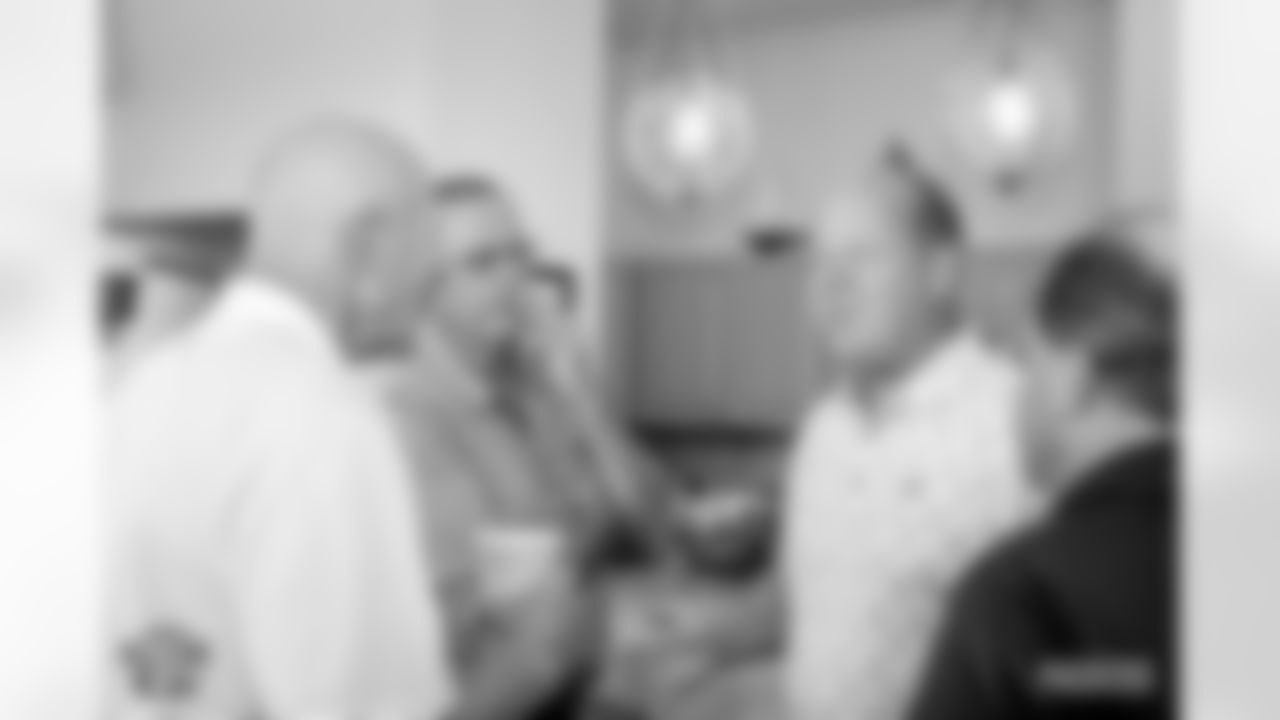 210822-golf-dinner-256024