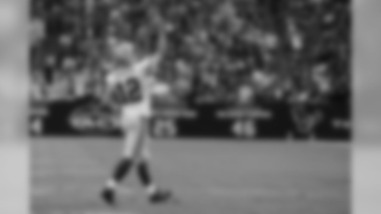Established a new career high and tied the franchise record with six TD passes in one game (Matt Flynn, Week 17, 2011).