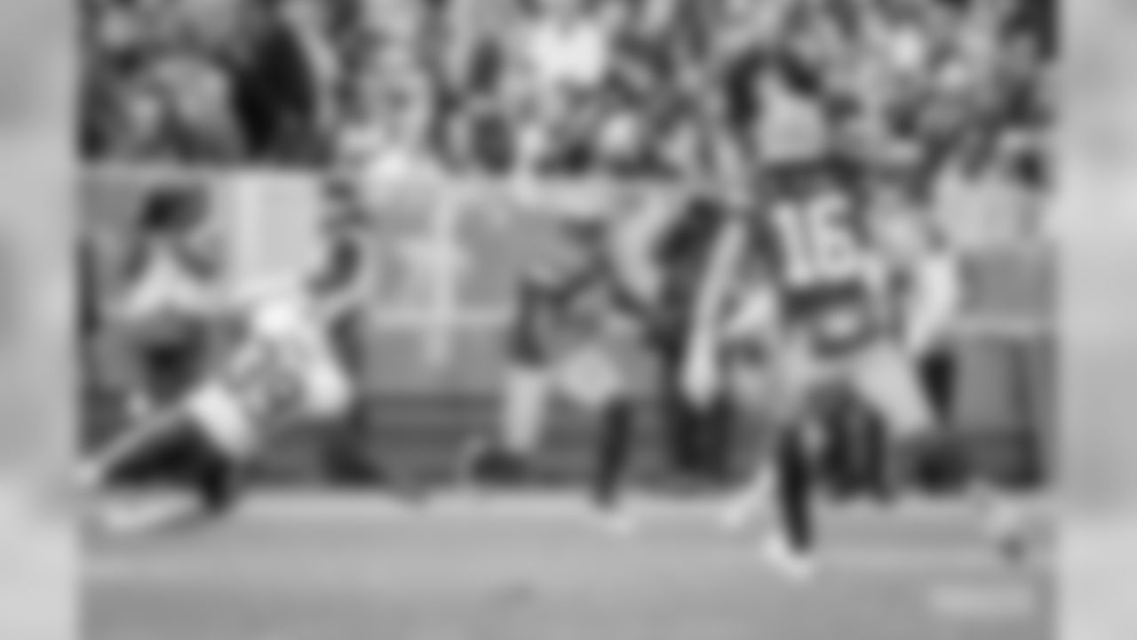 191209-wilson-fan-photos-40