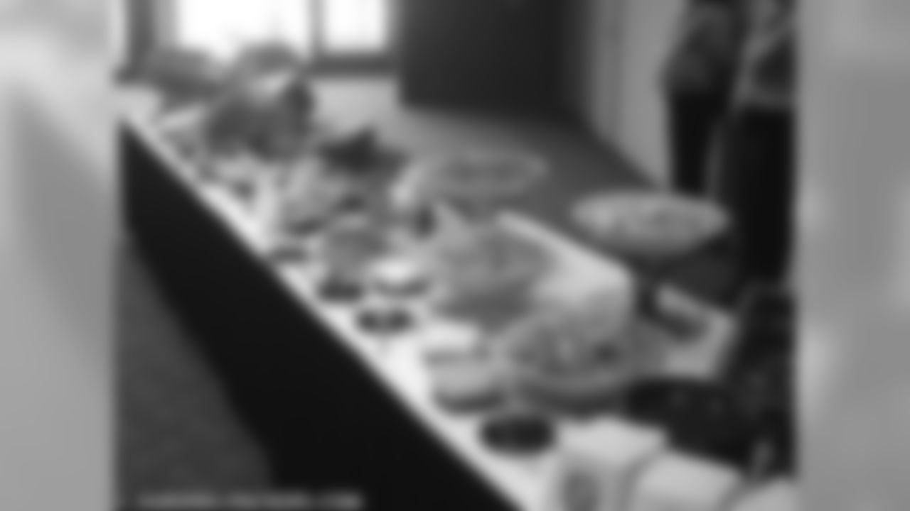Packers Invite Private Boxholders To Sample The 2004 Menu