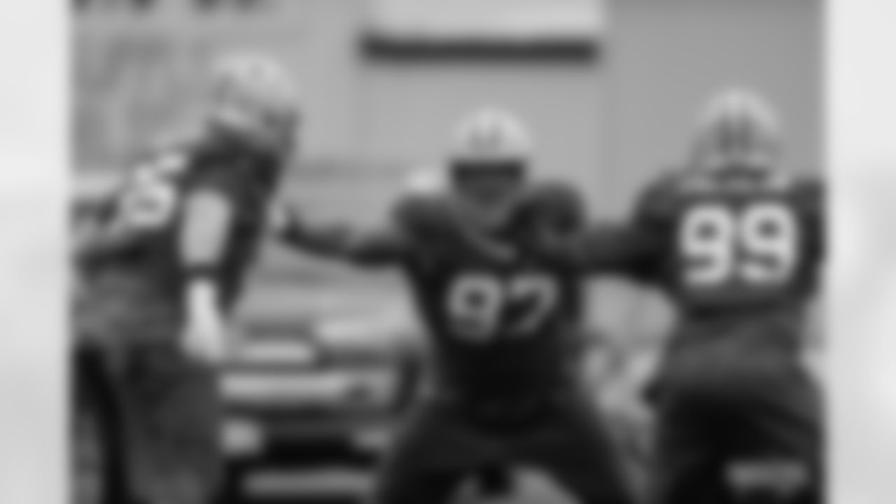 DL Kenny Clark
