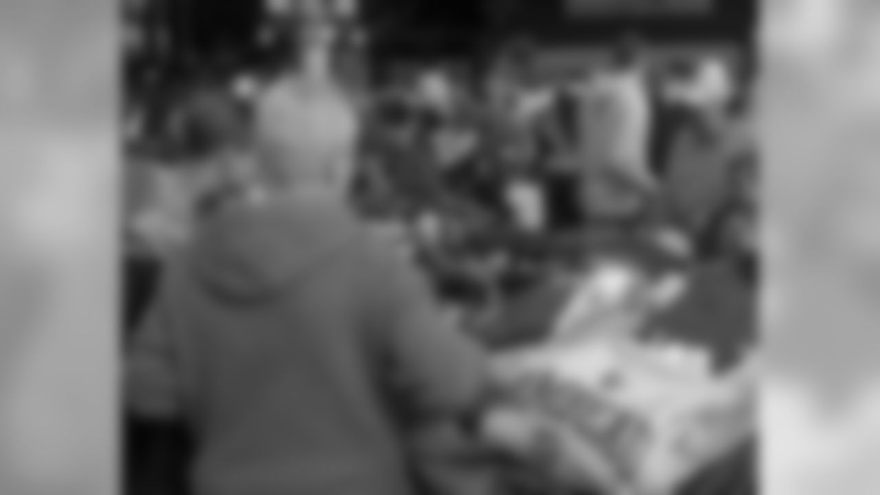 Packers Pro Shop Tent Sale