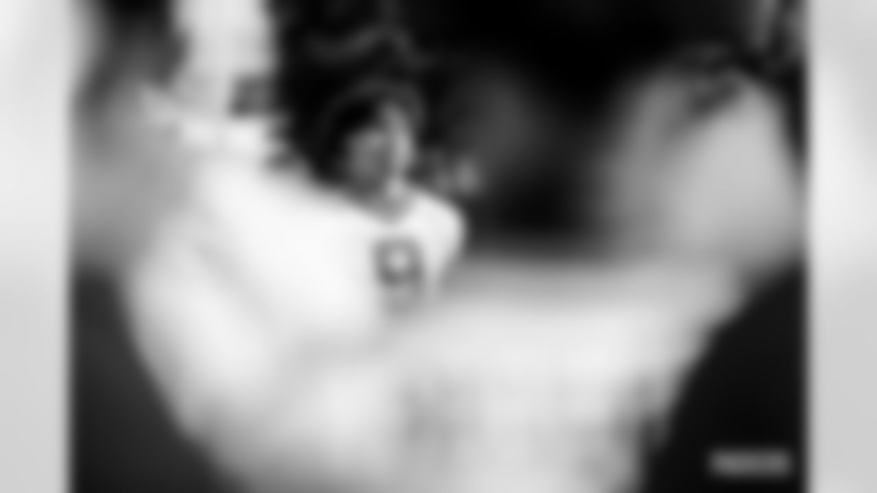221007-evan-gallery-2560056
