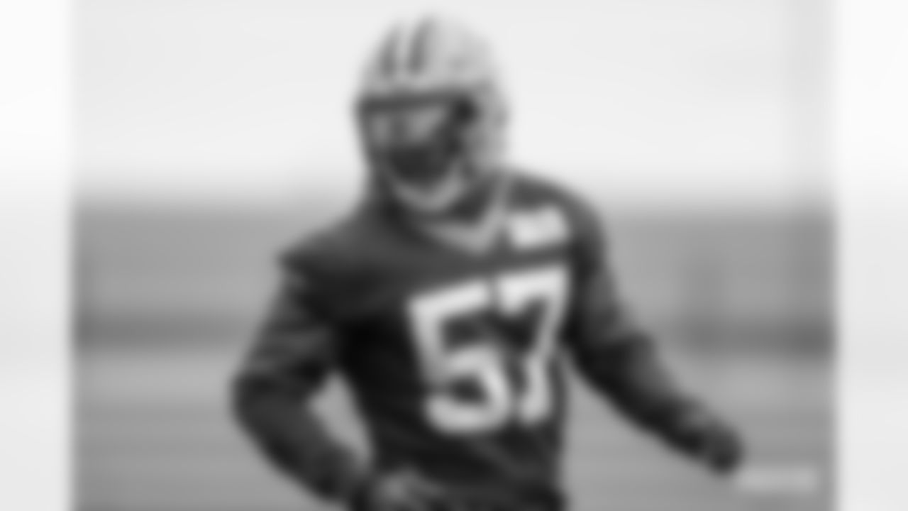 LB James Burgess