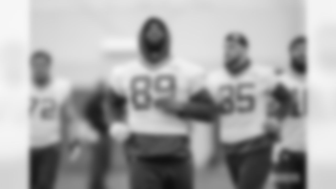 TE Marcedes Lewis