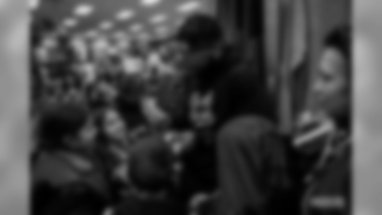191213-adrian-amos-shop-33