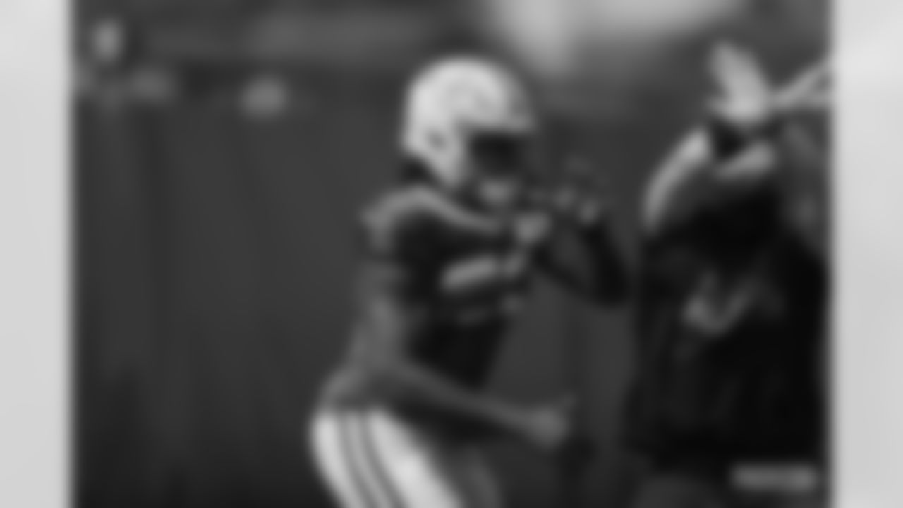 LB Jonathan Garvin