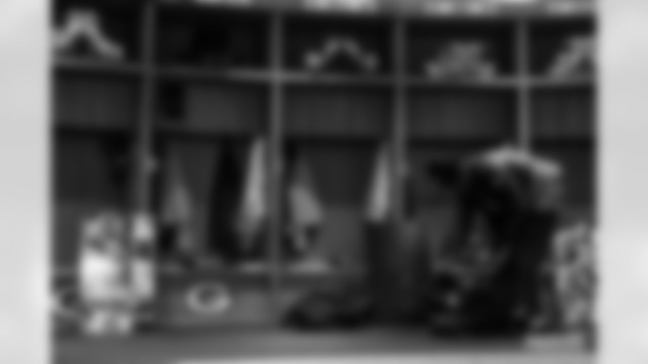 230109-locker-room-2560011