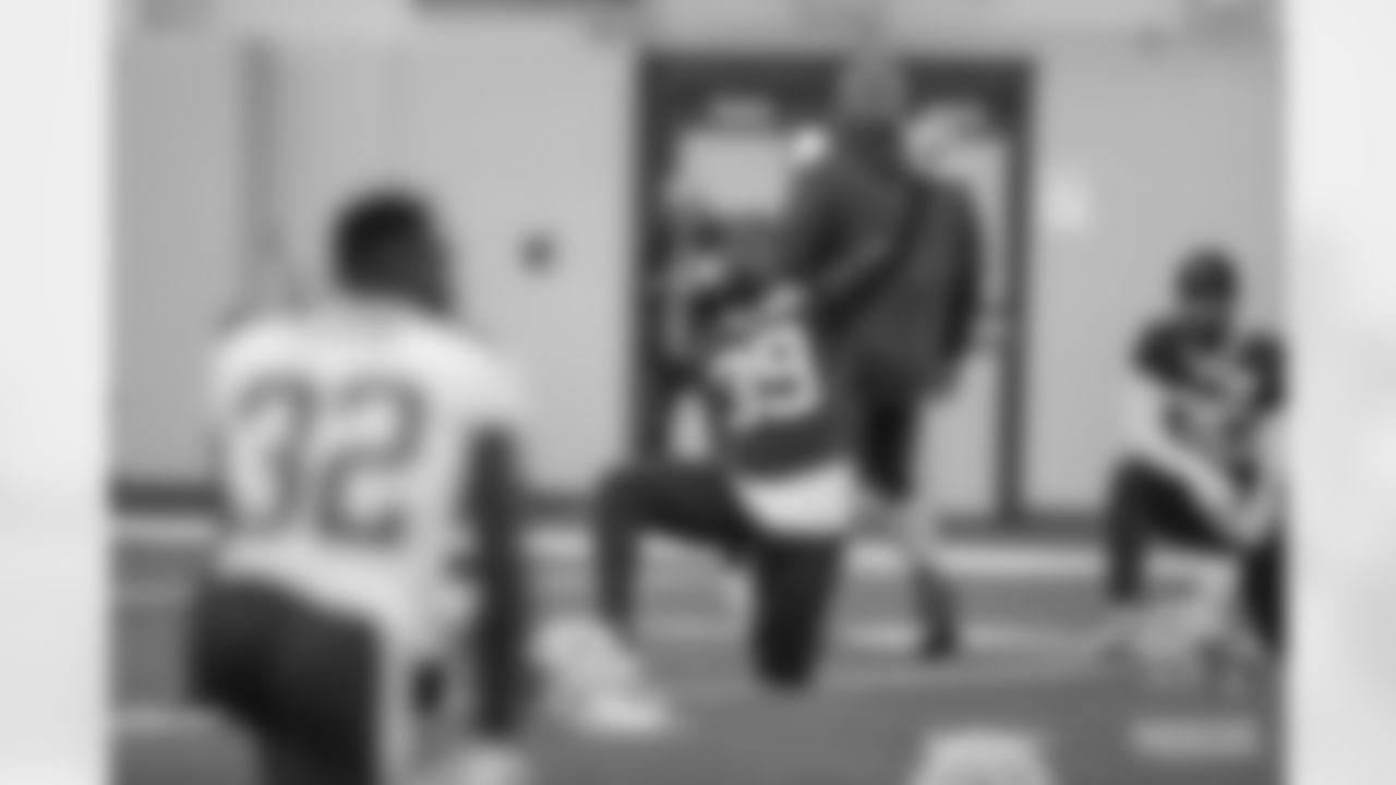 CB Chandon Sullivan