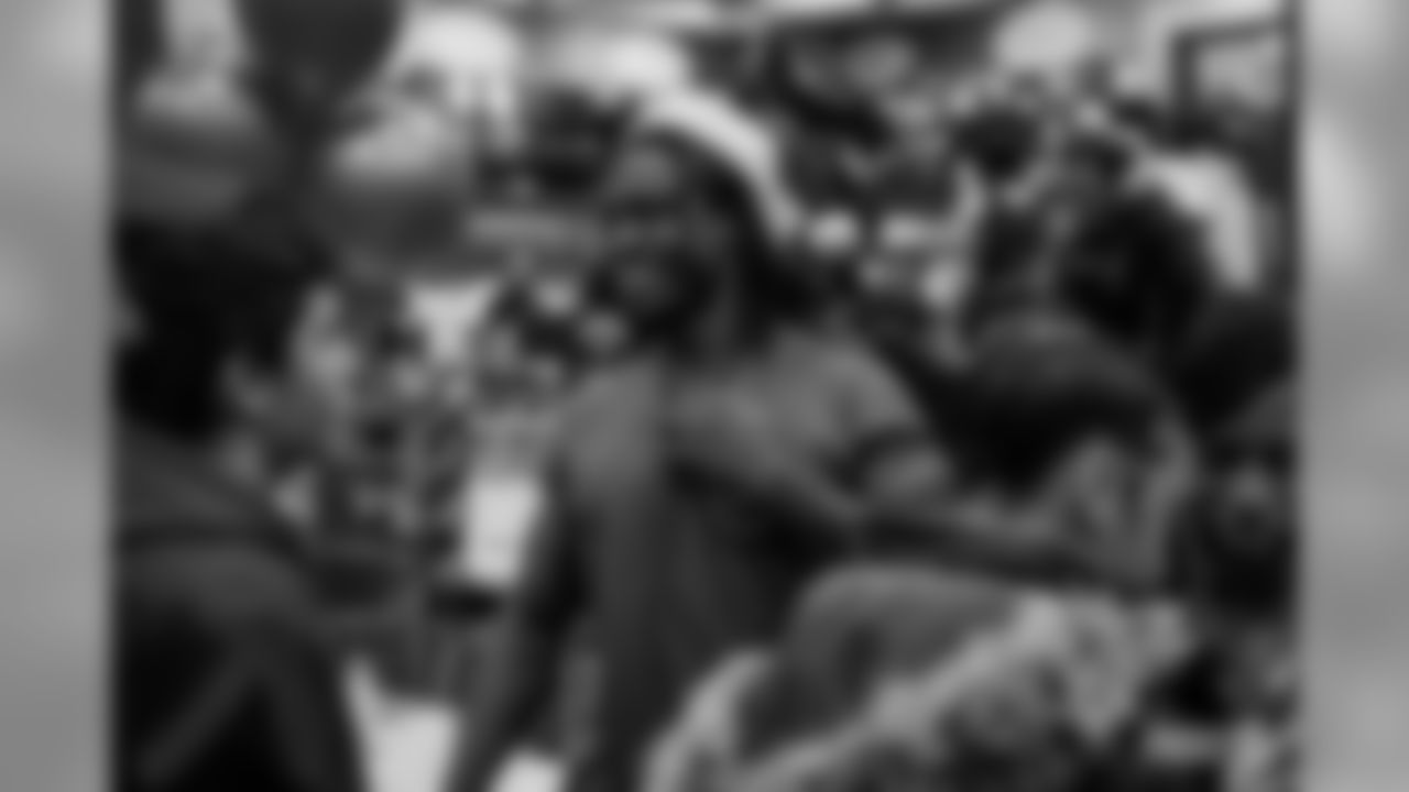 191213-adrian-amos-shop-30