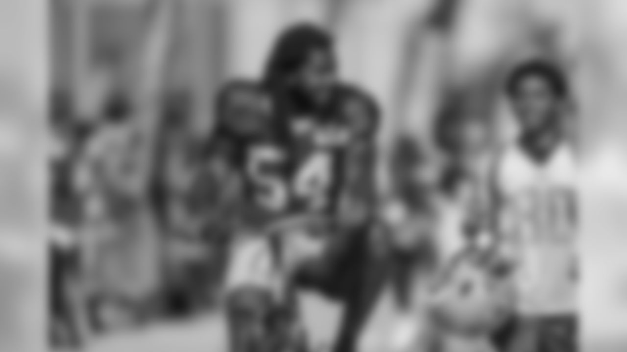 LB James Crawford