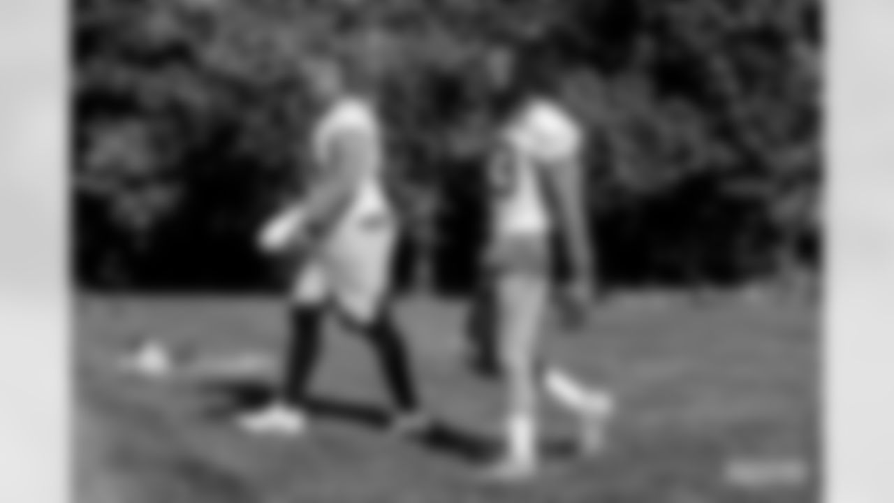 221007-evan-gallery-2560012
