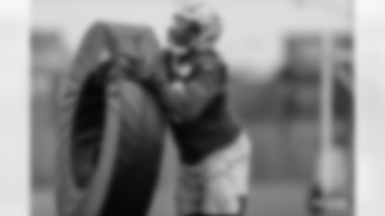 DL T.J. Slaton