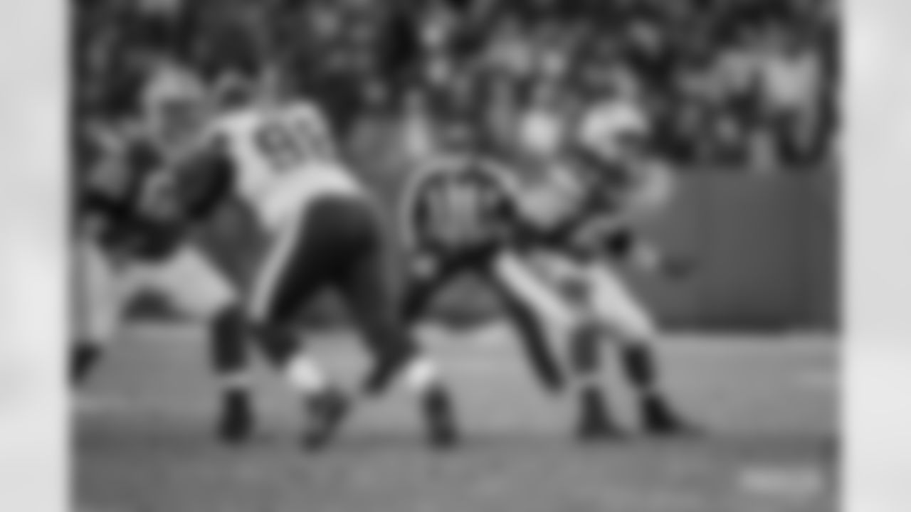 T David Bakhtiari