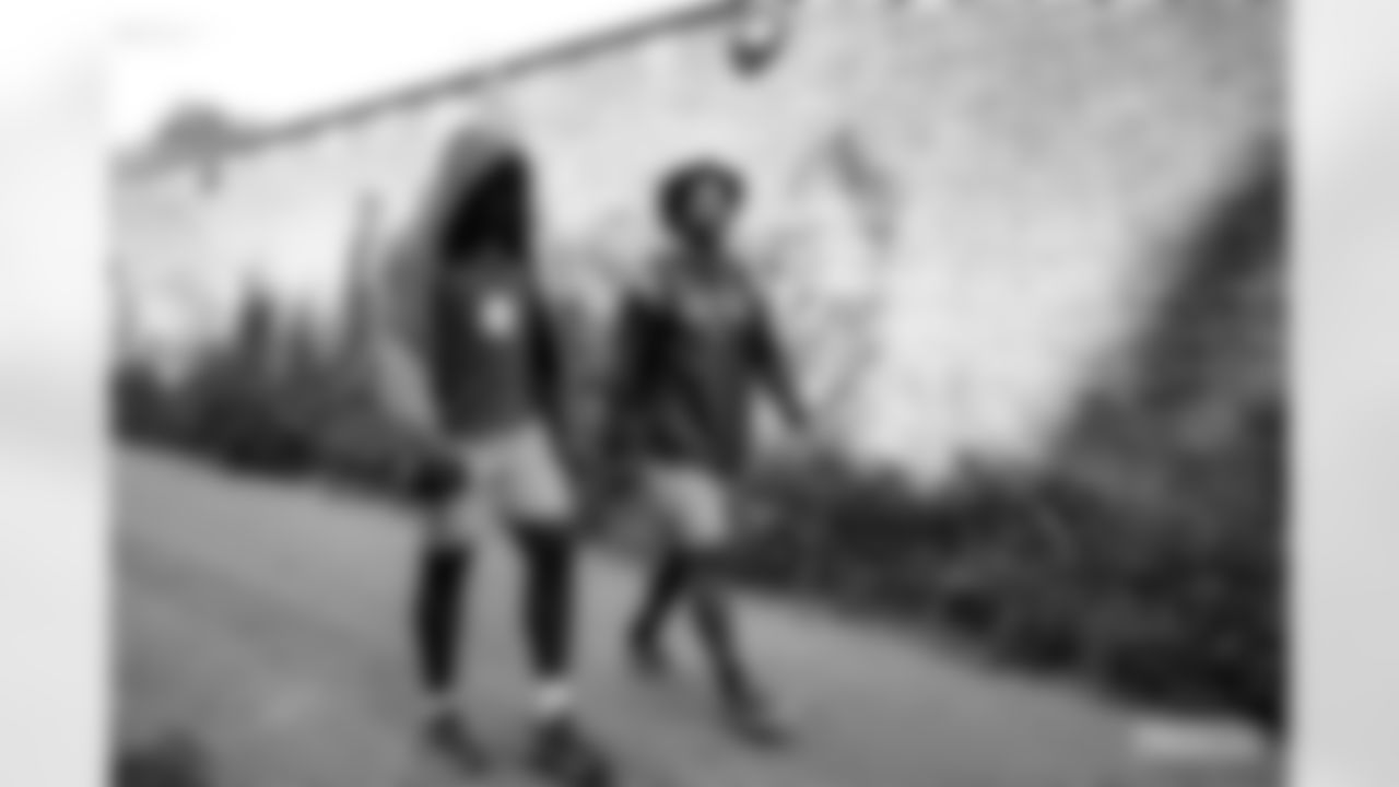 221007-evan-gallery-2560077