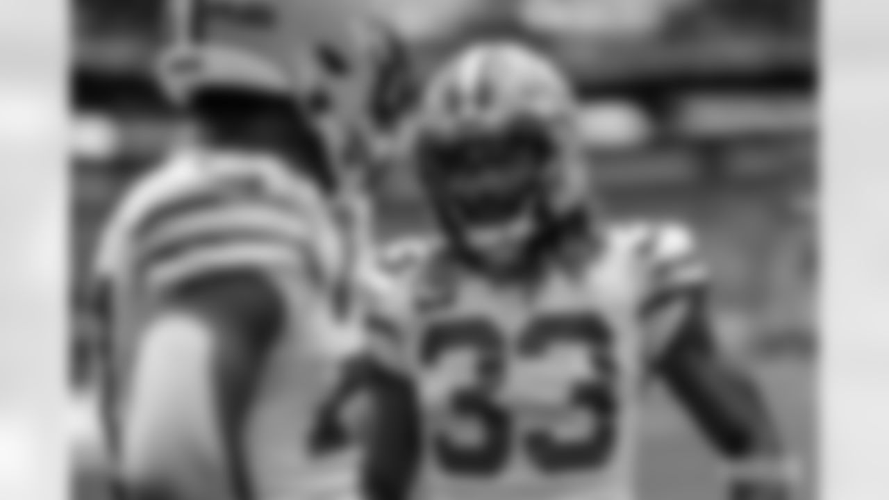 221225-packers-dolphins-siegle-WM-34