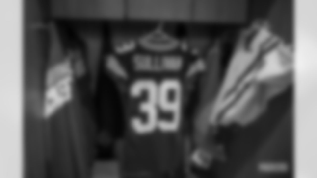 201129-bears-locker-room-10