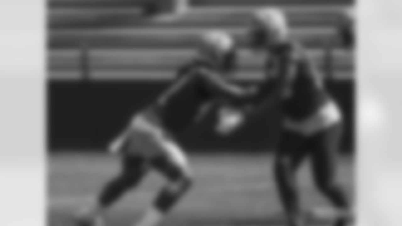 LB Tim Williams