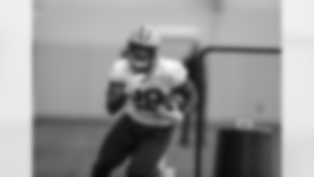 RB AJ Dillon