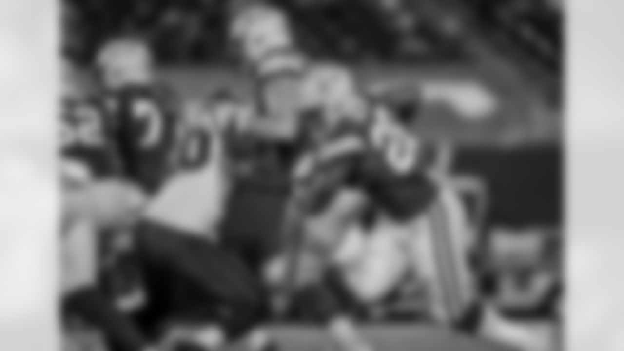 RB AJ Dillon