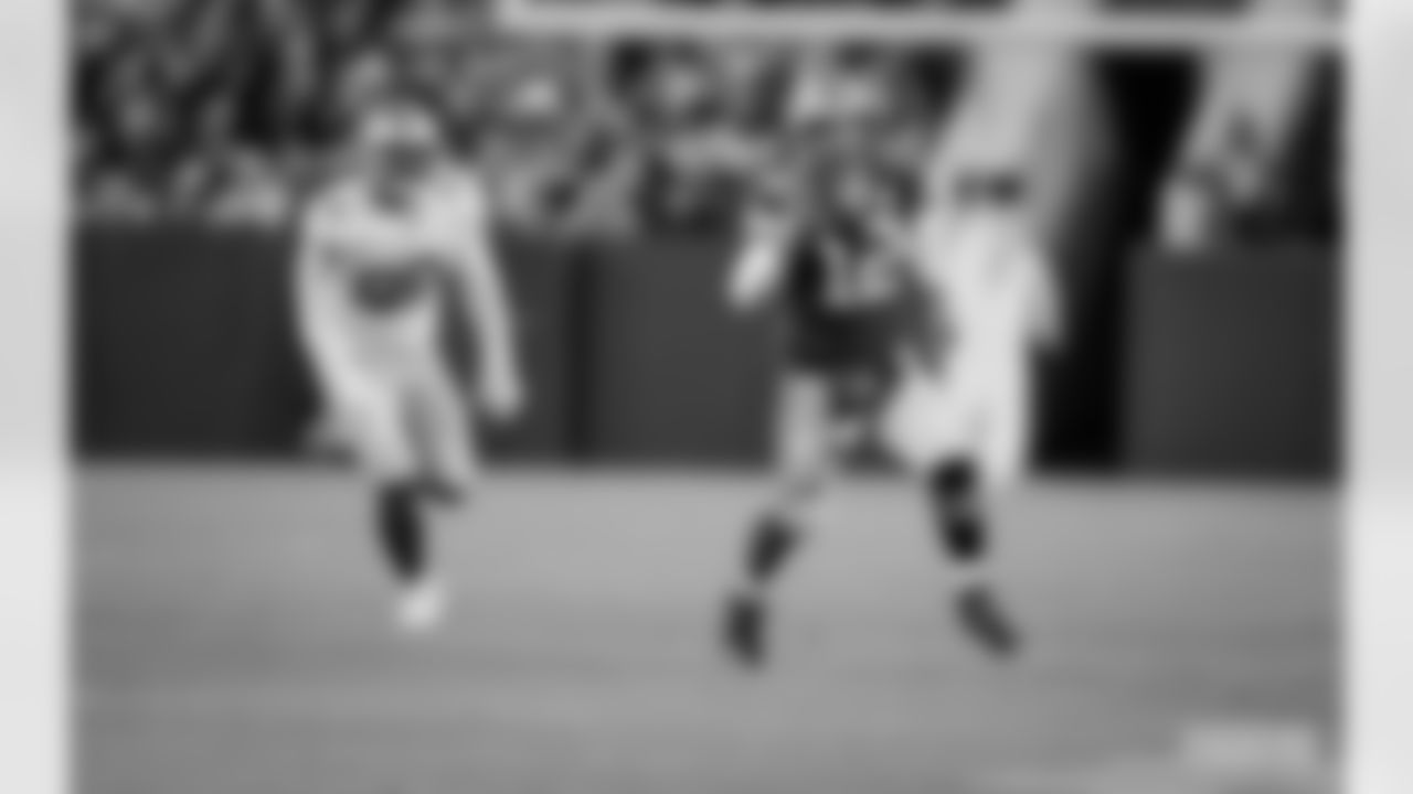 QB Aaron Rodgers
