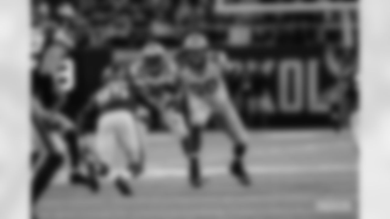 T David Bakhtiari