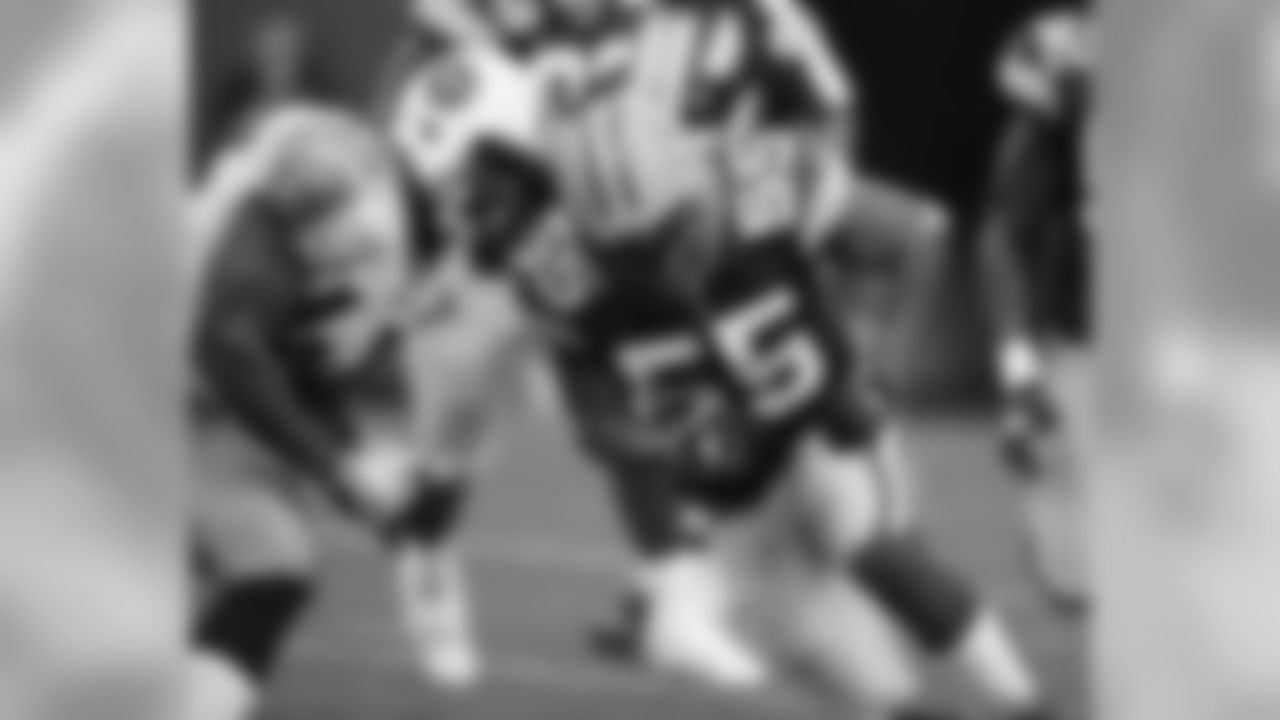 Desmond Bishop