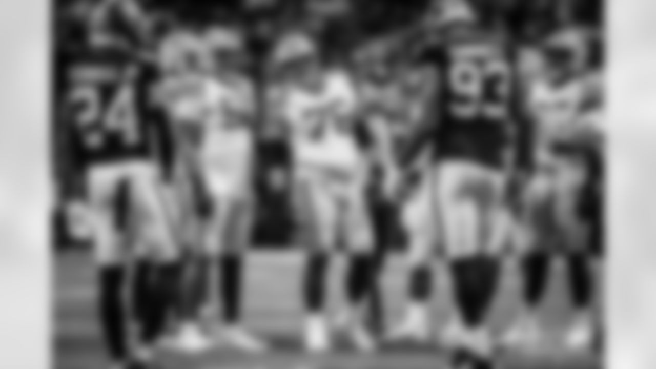 packers-falcons-batch-2-pravecek08