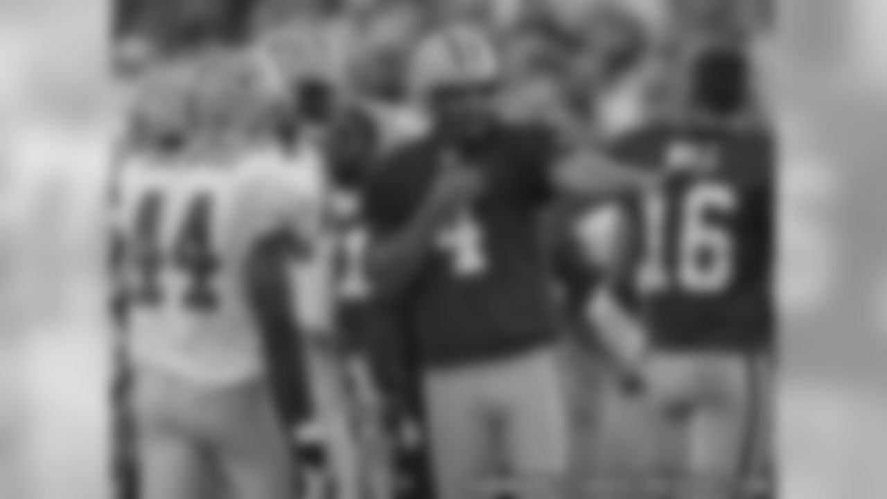 Packers-Bills Square Off For 'Family Night'