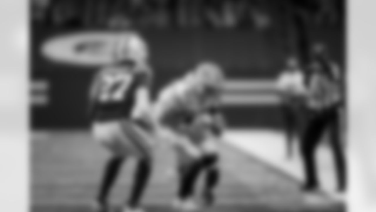 TE Jace Sternberger
