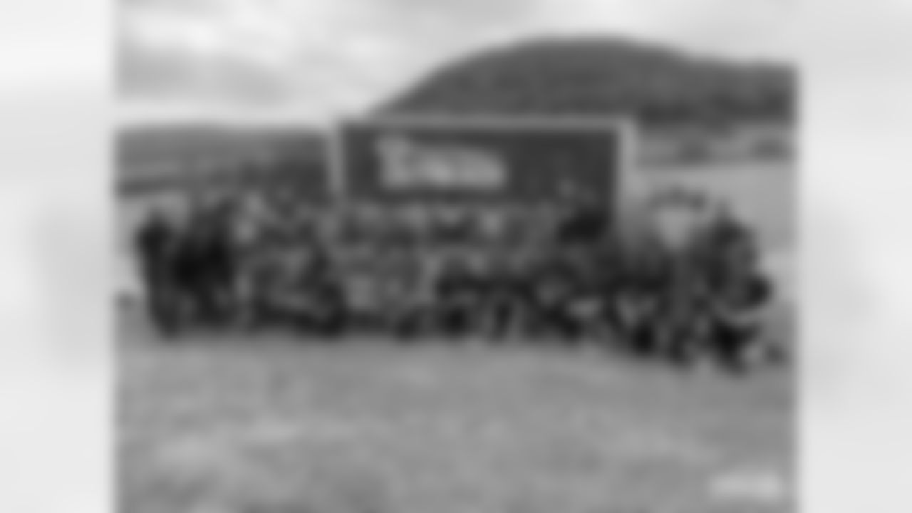 210812-packers-donate-helmets-high-schools-WM-012