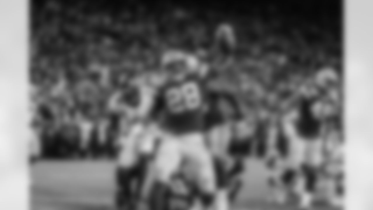 RB AJ Dillon