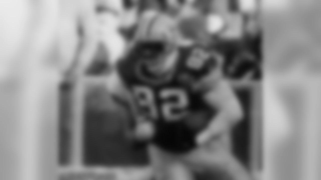 Photo Tribute To Reggie White