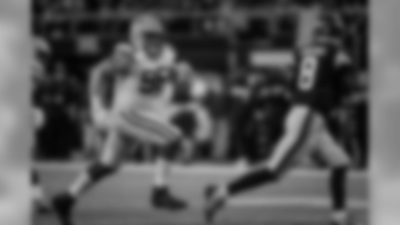 DL Tyler Lancaster