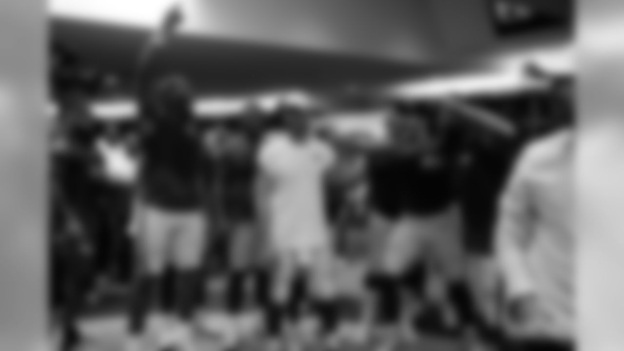 191021-locker-room-pass-17