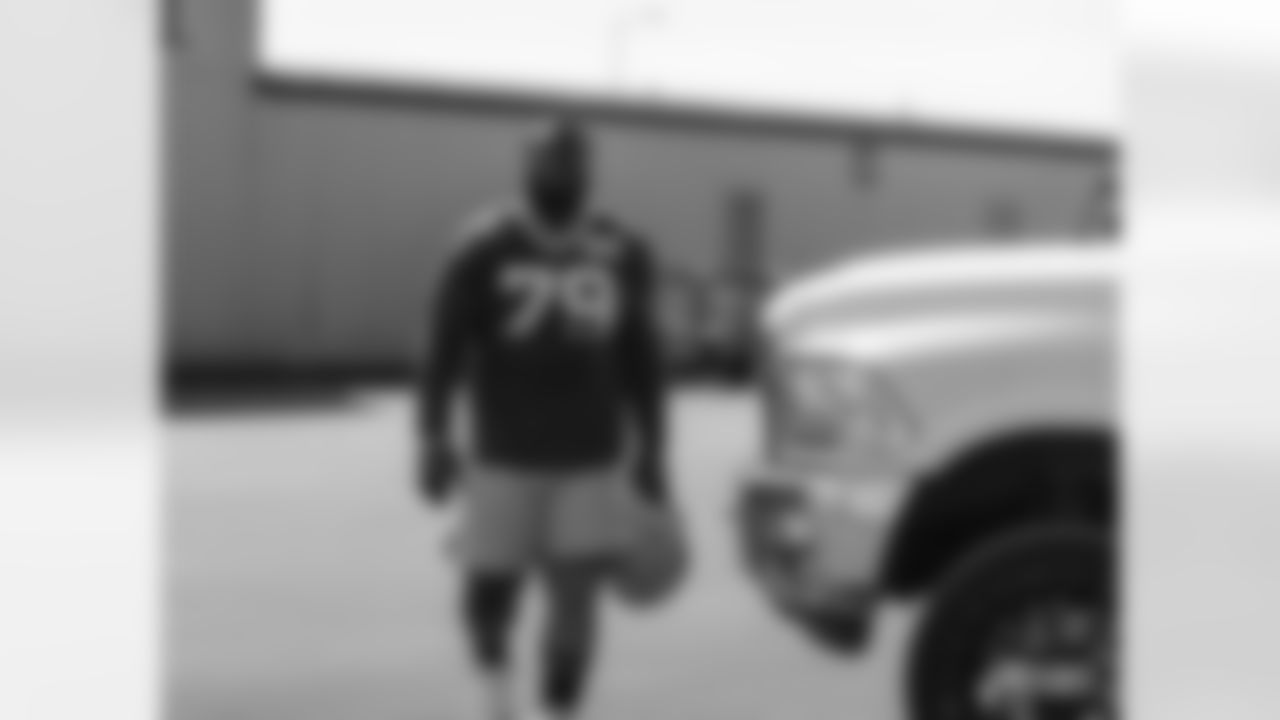 DL Daylon Mack
